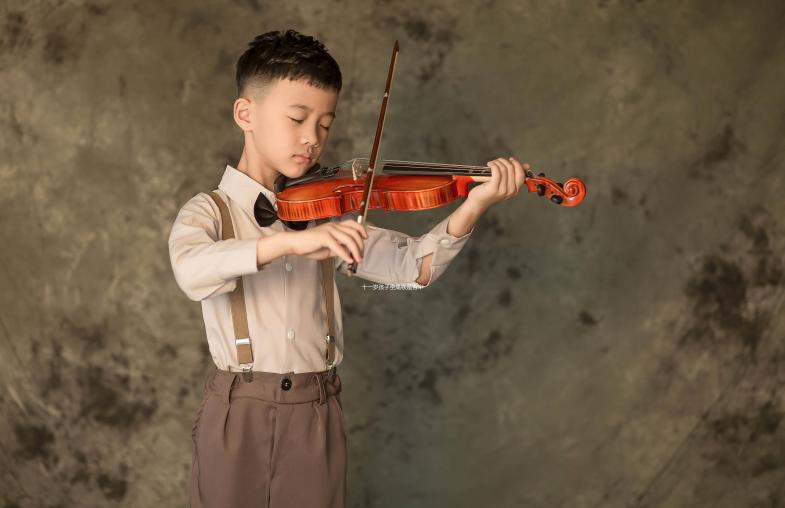 十一歲孩子坐高鐵是否半價、買啥票匯總，你不懂的這都有